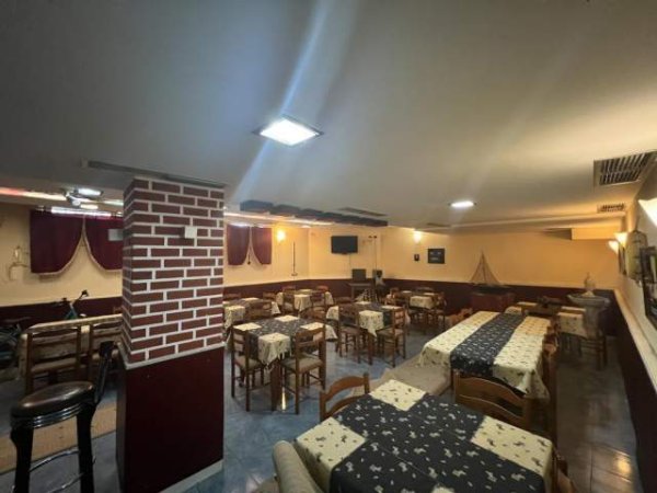 Korce, shitet hotel Kati 4, 840 m² 1.100.000 Euro (Korce, Bulevard Republika)