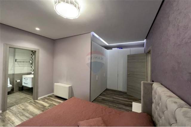 Tirane, jepet me qera apartament 2+1 93 m² 550 Euro (BULEVARDI XHAN DARK)
