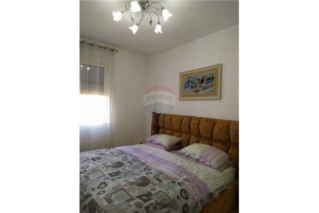 Tirane, jepet me qera apartament 2+1 86 m² 700 Euro (GEORGE BUSH)