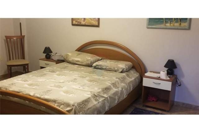 Tirane, jepet me qera apartament 2+1 Kati 2, 125 m² 700 Euro (BLLOK)