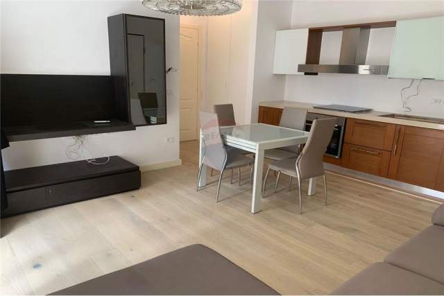 Tirane, jepet me qera apartament 1+1 68 m² 600 Euro (LIQENI I THATE)