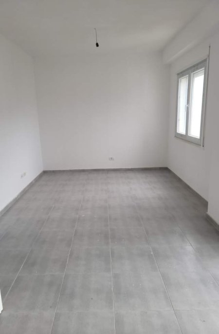 Tirane, jepet me qera apartament 2+1+BLK Kati 2, 400 Euro ("Robert Shvarc")
