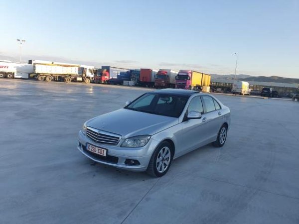 Fier, shitet makine Mercedes-Benz C 220 CDI Panorama Viti 2008, 7.900 Euro