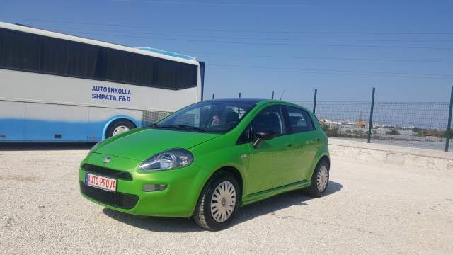 Fier, shitet makine Fiat Grande Punto 0,9 Twin Air EVO Viti 2013, 4.000 Euro