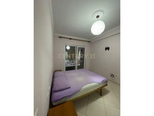 Tirane, ofert apartament 2+1+BLK Kati 4, 93 m² 300 Euro (5 Maji)