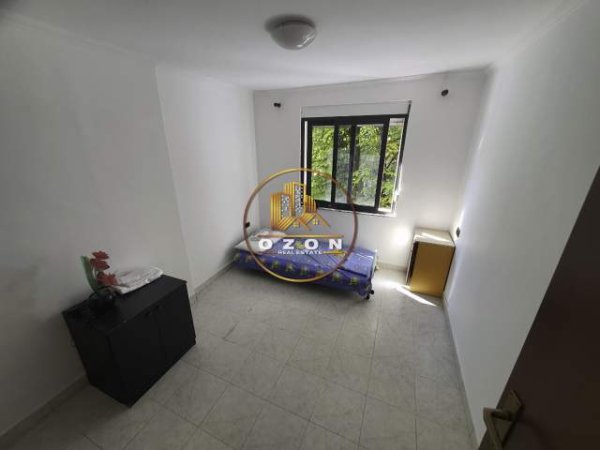Tirane, jepet me qera apartament 2+1+A+BLK Kati 3, 110 m² 750 Euro