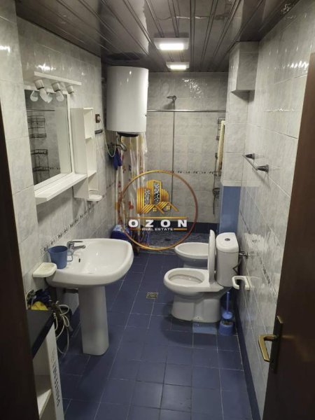 Tirane, jepet me qera apartament 2+1+A+BLK Kati 3, 110 m² 750 Euro