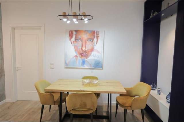 Tirane, jepet me qera apartament 2+1 110 m² 950 Euro (QENDER)