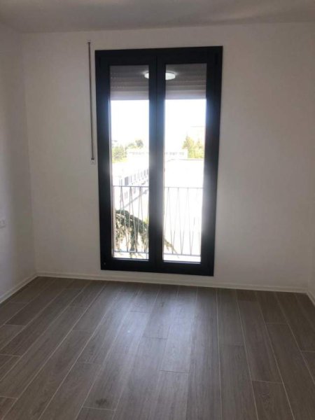 Tirane, jepet me qera apartament 1+1+BLK Kati 3, 65 m² 350 Euro (rruga Kongresi i Manastirit)