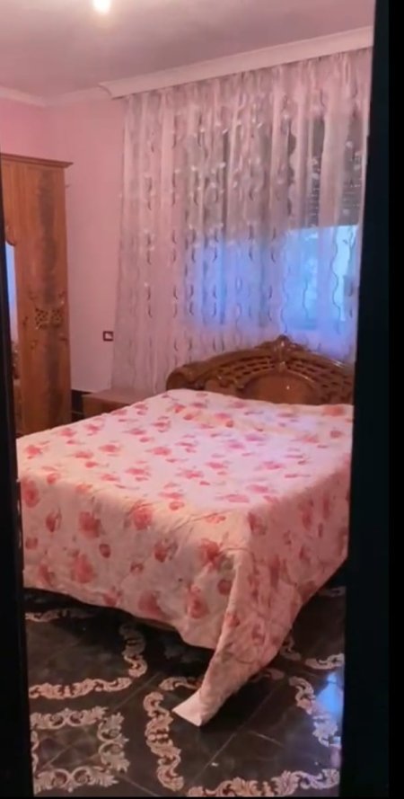 Tirane, jepet me qera apartament 2+1 Kati 1, 85 m² 30.000 Leke