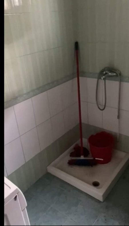 Tirane, jepet me qera apartament 2+1 Kati 1, 85 m² 30.000 Leke