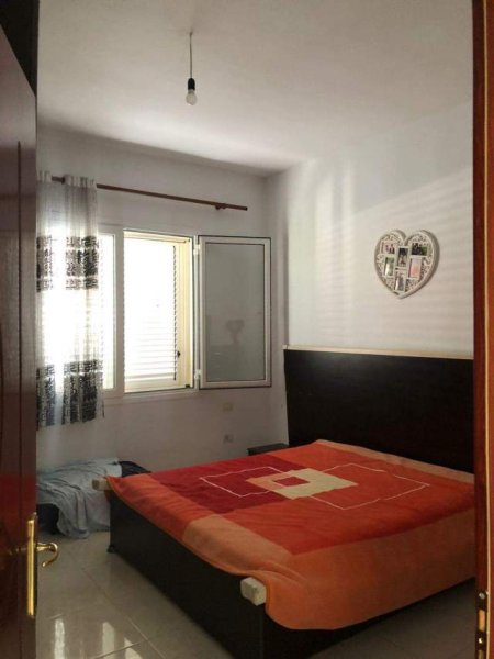 Tirane, jepet me qera apartament 2+1+BLK Kati 1, 115 m² 650 Euro (xhaferr shaba)