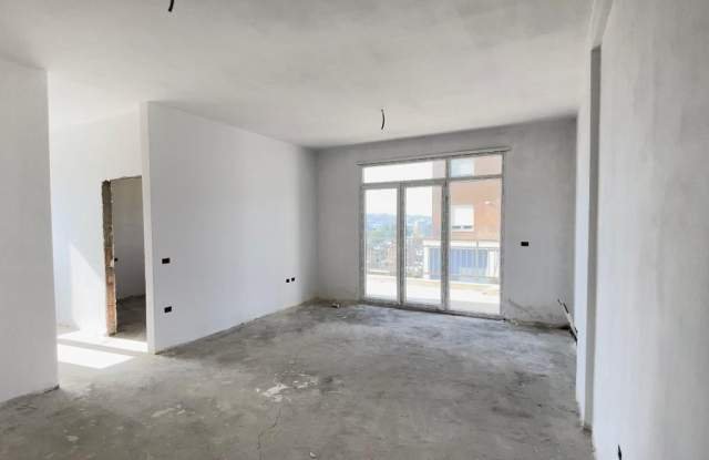 Tirane, shitet apartament 2+1+A+BLK Kati 8, 113 m² 143.000 Euro (ISH FUSHA E AVIACIONIT)