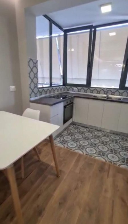 Tirane, jepet me qera apartament 1+1+BLK Kati 3, 65 m² 450 Euro (rruga Ndre Mjeda)