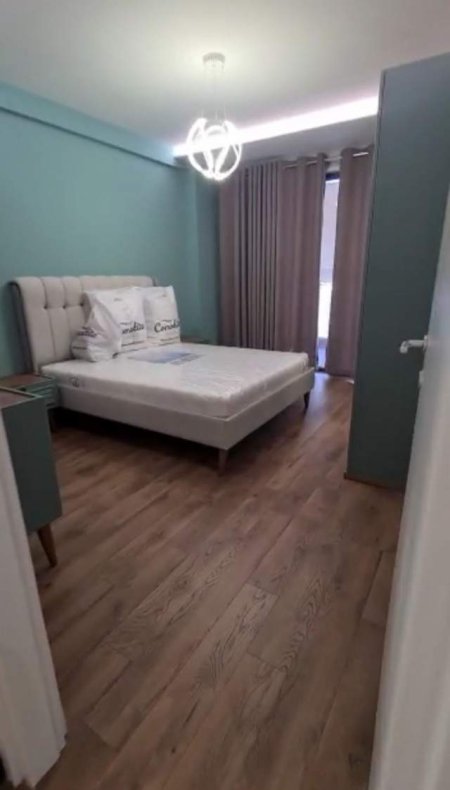 Tirane, jepet me qera apartament 1+1+BLK Kati 3, 65 m² 450 Euro (rruga Ndre Mjeda)