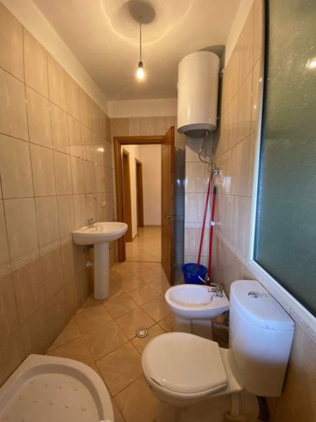Tirane, shitet apartament 2+1+BLK Kati 8, 81 m² 69.000 Euro (Astir)
