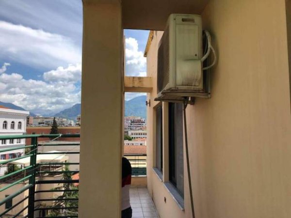 Tirane, shitet apartament 2+1+BLK Kati 4, 91 m² 120.000 Euro (rruga hamid shijaku)