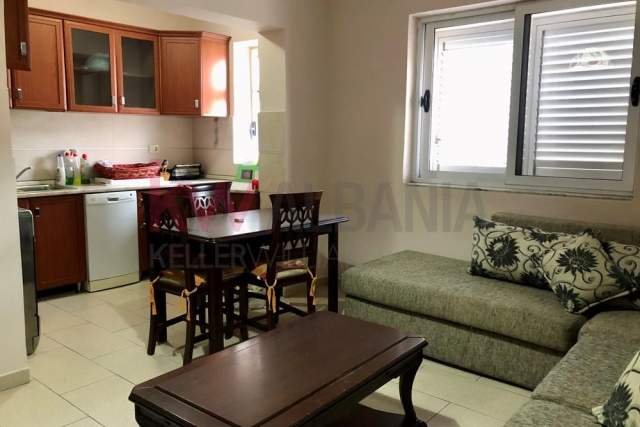 Tirane, jepet me qera apartament 3+1+BLK Kati 3, 100 m² 430 Euro (Rruga e Durresit, Colosseo)