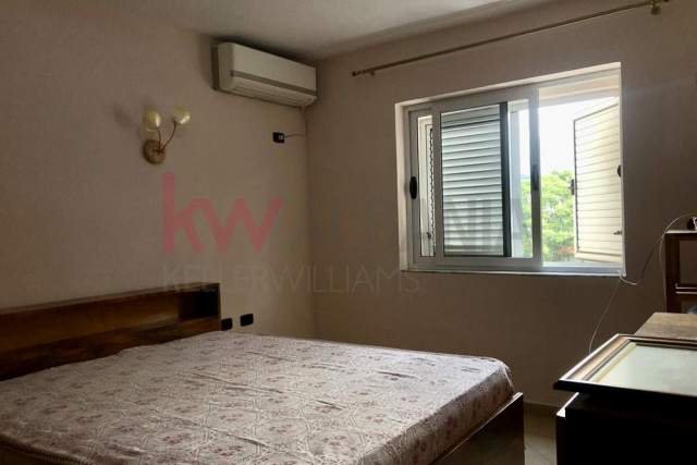 Tirane, jepet me qera apartament 3+1+BLK Kati 3, 100 m² 430 Euro (Rruga e Durresit, Colosseo)