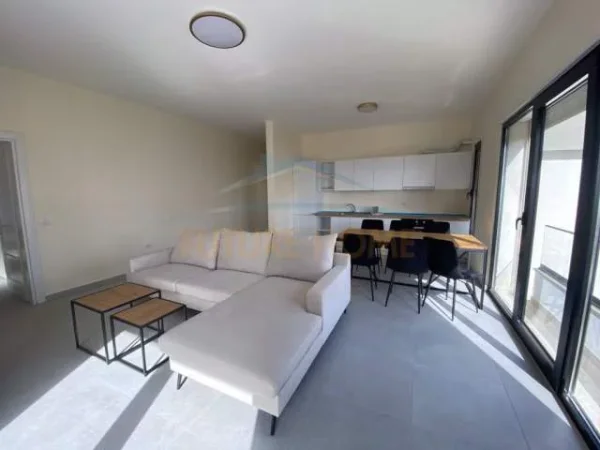 Durres, jepet me qera apartament 2+1+BLK Kati 8, 140 m² 900 Euro (Vollga)