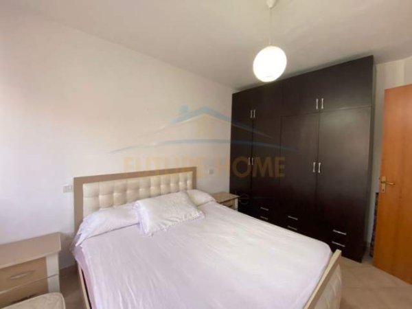 Durres, jepet me qera apartament 1+1 Kati 4, 80 m² 400 Euro (Vollga)