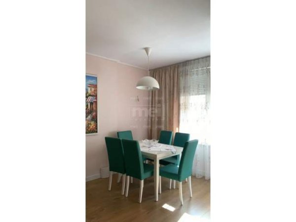 Tirane, jepet me qera apartament 2+1+BLK 120 m² 650 Euro (21 Dhjetori)