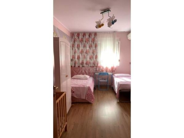 Tirane, jepet me qera apartament 2+1+BLK 120 m² 650 Euro (21 Dhjetori)