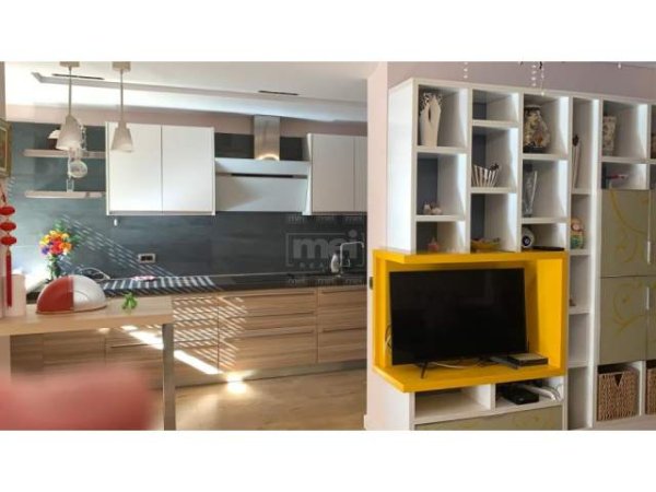 Tirane, jepet me qera apartament 2+1+BLK 120 m² 650 Euro (21 Dhjetori)