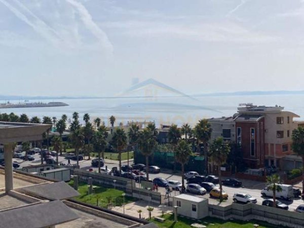 Durres, jepet me qera apartament 2+1+BLK Kati 4, 140 m²  (Vollga)