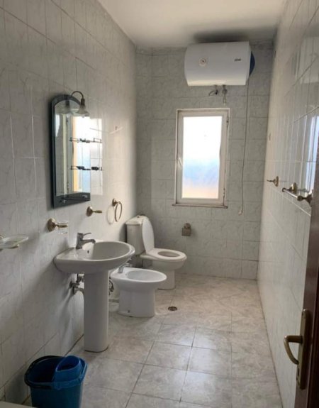 Tirane, jap me qera apartament 2+1+A+BLK Kati 6, 100 m² 330 Euro (Gjimnazi Çajupi)