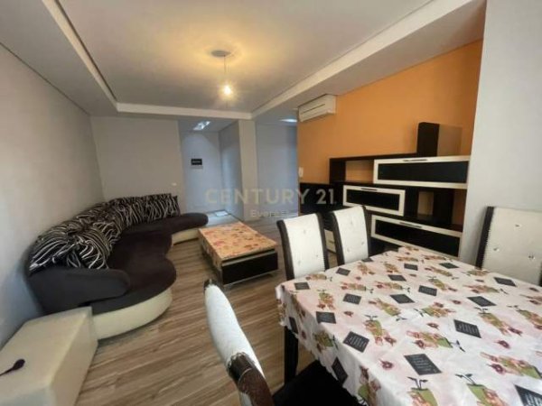 Tirane, jepet me qera apartament 2+1+BLK Kati 2, 107 m² 500 Euro (Kodra e Diellit)