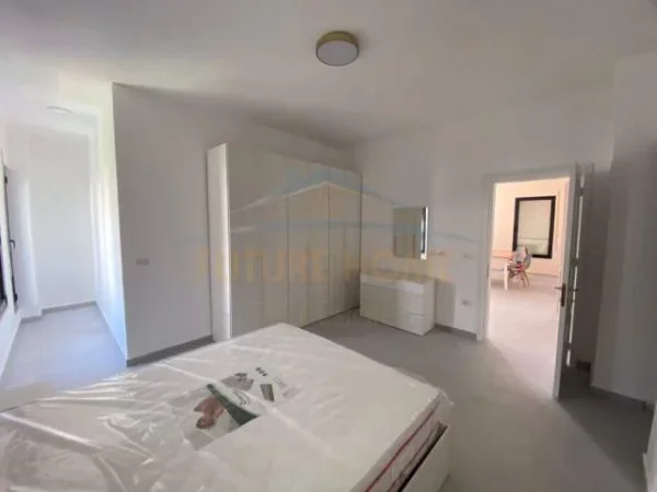 Durres, jepet me qera apartament 2+1+BLK Kati 4, 140 m² 900 Euro (Vollga)