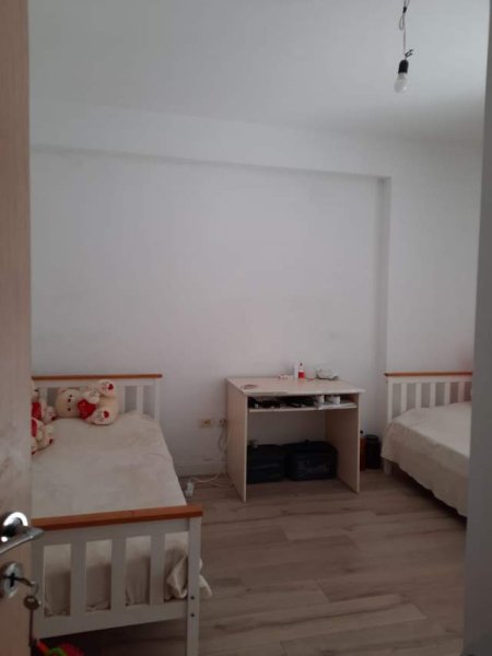 Tirane, jepet me qera apartament 2+1+BLK Kati 1, 100 m² 300 Euro (Rruga Ylbere Bylykbashi)