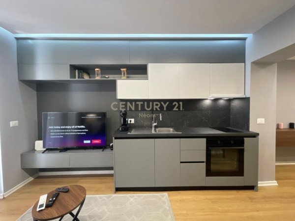 Tirane, jepet me qera apartament 1+1 Kati 1, 59 m² 800 € (rruga e kosovarve)