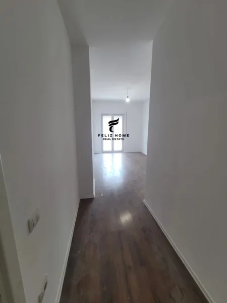 Tirane, shitet apartament 2+1+Ballkon Kati 6, 112 m² 265.000 € (RRUGA E BARRIKADAVE)