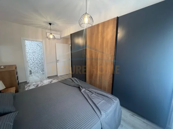 Tirane, jepet me qera apartament 2+1 Kati 3, 99 m² 600 € (KODRA E DIELLIT)