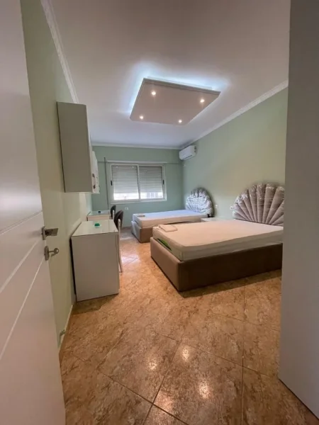 Tirane, jepet me qera apartament 2+1+Ballkon Kati 5, 100 m² 800 € (RRUGA DON BOSKO)