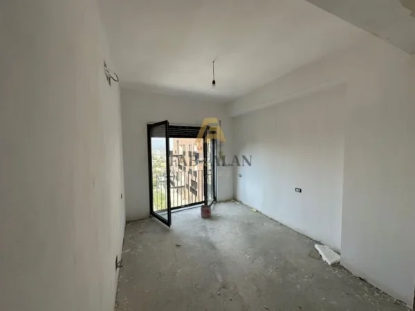 Tirane, shitet apartament 2+1 Kati 2, 100 m² 179.000 € (Kodra e Diellit 2)