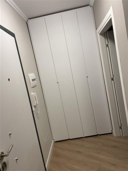 Tirane, jepet me qera apartament 2+1 Kati 3, 75 m² 450 € (Yzberisht)