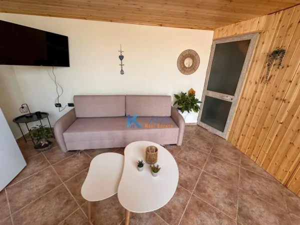 Tirane, jap me qera apartament 1+1 Kati 1, 55 m² 400 € (selite)