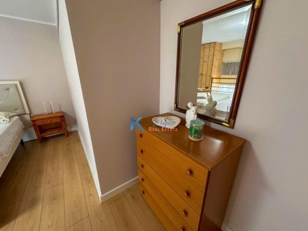 Tirane, jap me qera apartament 1+1 Kati 1, 55 m² 400 € (selite)