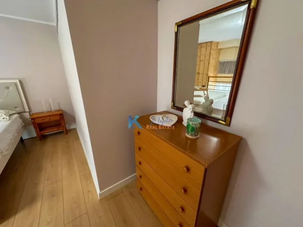 Tirane, jap me qera apartament 1+1 Kati 1, 55 m² 400 € (selite)