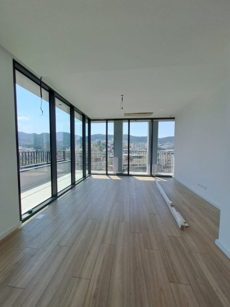 Tirane, jepet me qera apartament 2+1+Ballkon , 134 m² 1.100 € (LAKE VIEW RESIDENCE, LIQENI I TIRANES)