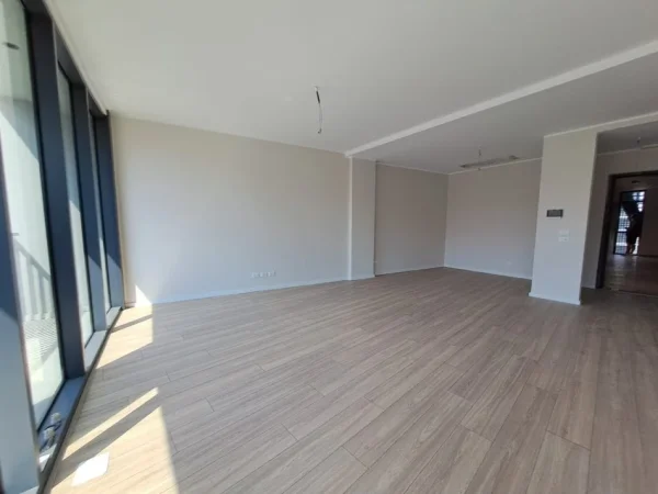 Tirane, jepet me qera apartament 2+1+Ballkon , 128 m² 1.000 € (LAKE VIEW RESIDENCE, RRUGA KOSOVAREVE)