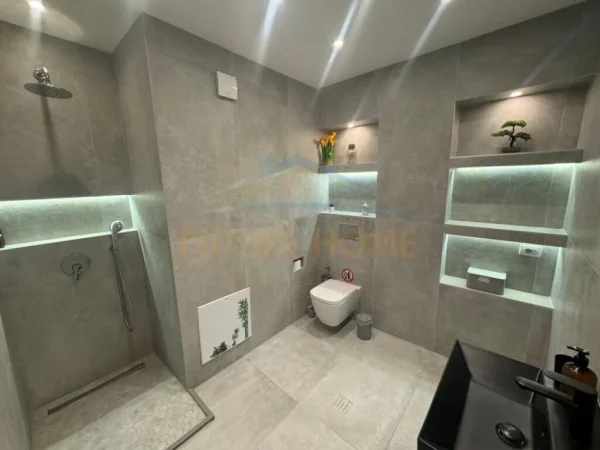 Durres, shitet apartament 1+1+Ballkon Kati 14, 95 m² 295.000 € (Vollga, Durres)