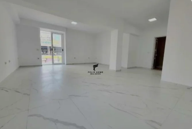 Tirane, jepet me qera dyqan Kati 0, 246 m² 5.000 € (ASTIR)