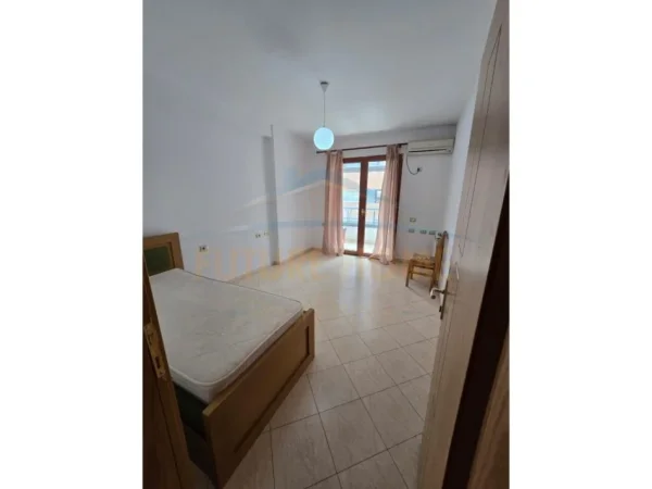 Tirane, shitet apartament 3+1 Kati 5, 126 m² 165.000 € (rruga Aleksandri i Madh)