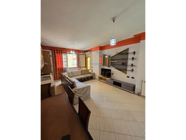 Tirane, shitet apartament 3+1 Kati 5, 126 m² 165.000 € (rruga Aleksandri i Madh)