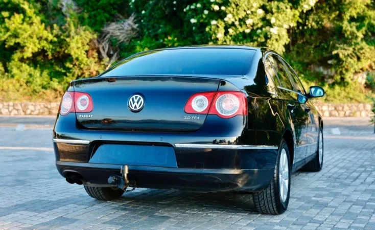 Shkoder, shes makine Vw passat Nafte, e zeze automatik 228.000 km 5.300 €