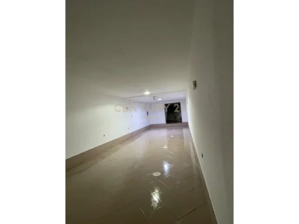 Tirane, jepet me qera dyqan Kati -1, 